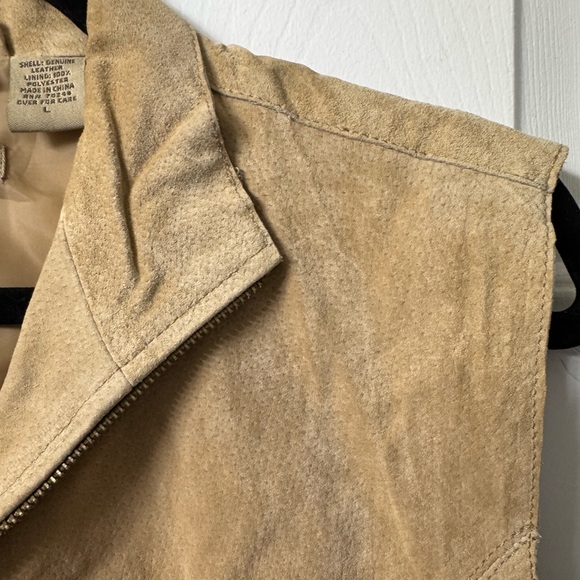 Ruff Hewn Suede vest, L, Tan, zip Front, Stand up Neck, pockets perfect cond - Picture 3 of 13